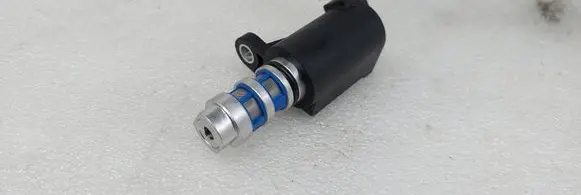 Audi Q2 - Camshaft vanos timing valve 05C906455D