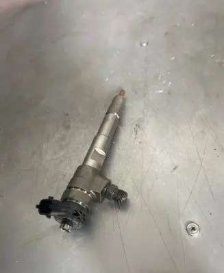 Renault Captur II Fuel injector 0445876882 EEE9EE1020H