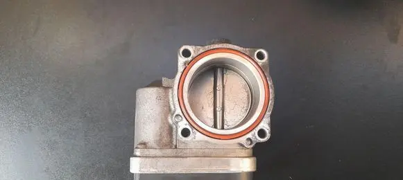 BMW 3 E46 Throttle body valve 1439224