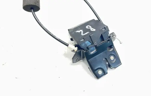 Mercedes-Benz E W211 Tailgate/trunk/boot lock/catch/latch A2037500085