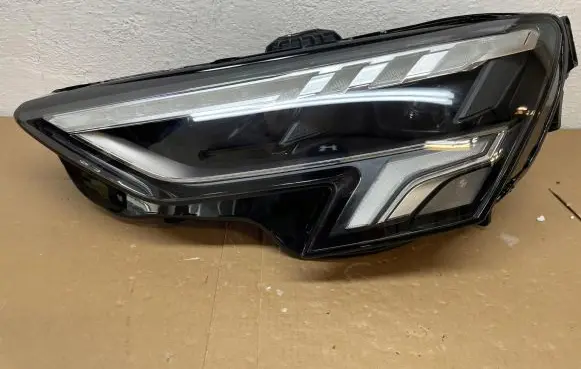 Audi A3 8Y Headlight/headlamp 8Y0941033