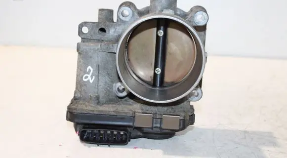 Volvo S60 Throttle valve 8677796