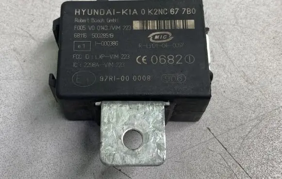 KIA Sorento Immobilizer control unit/module 0K2NC677B0 50028519 97RI000008