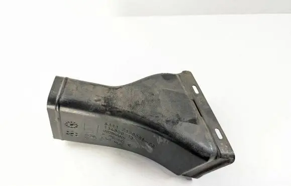 BMW 5 E60 E61 Intercooler air channel guide 7178085 0191