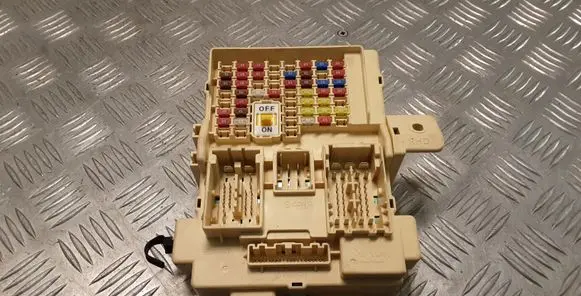 KIA Sportage Fuse module 91950D9720