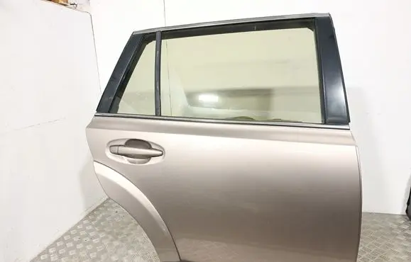 Rear door