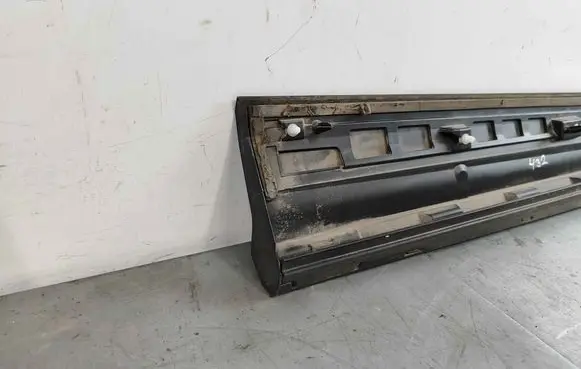 Audi Q2 - Front door trim (molding) 81a8539594w3