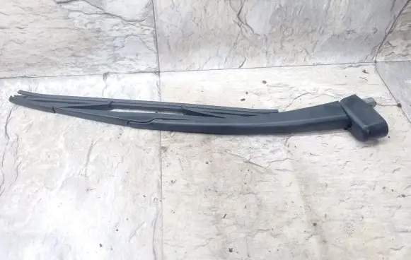 Mazda 3 I Rear wiper blade arm