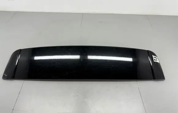 Tailgate/trunk spoiler