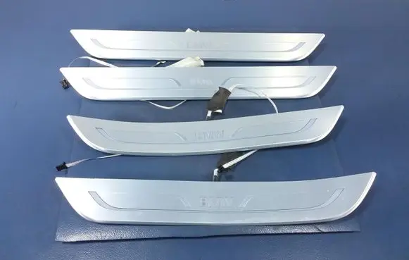 Foot area side trim