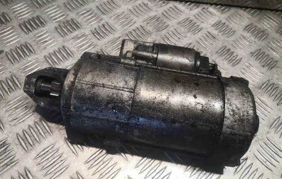 Mercedes-Benz ML W163 Starter motor 0051512501 A0051512501