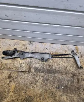 Toyota Prius (XW10) Front wiper linkage and motor 8511047040