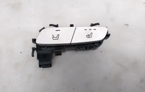 Mercedes-Benz E W213 Seat heating switch A2139051604