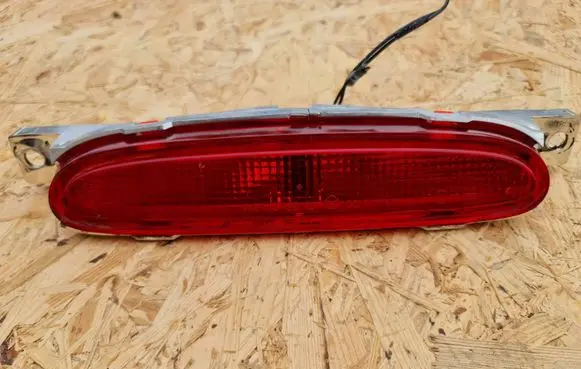 Chrysler 300M Third/center stoplight 04630234B 814443BUX