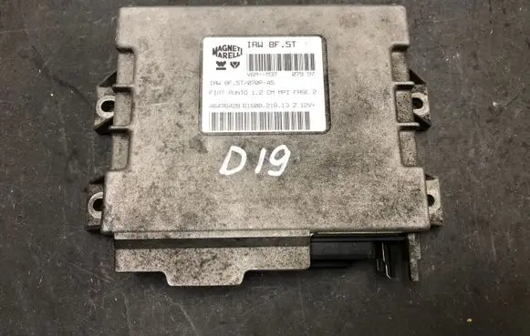 Mazda 2 Engine control unit/module IAW8F5T