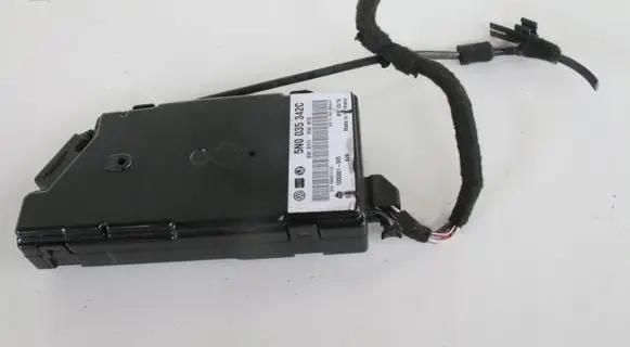 Volkswagen Golf VI Head unit multimedia control 5N0035342C