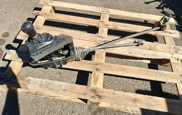Audi A6 S6 C6 4F Gear shifter/selector 8E0711025
