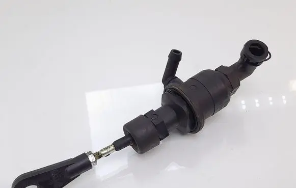 Hyundai ix35 Clutch slave cylinder 2FIR0105