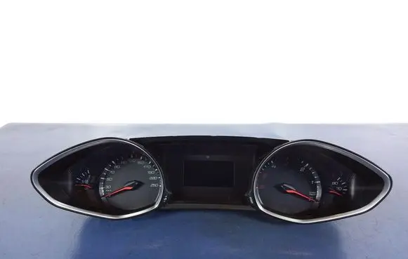 Peugeot 308 Speedometer (instrument cluster) 9822774780