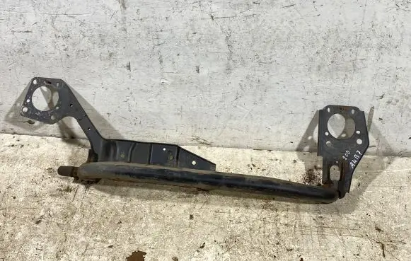 Audi A4 S4 B7 8E 8H Engine mounting bracket