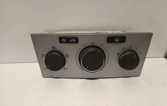 Opel Zafira B Climate control unit 13308174 901513140002