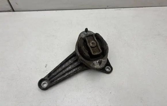 Audi A4 S4 B6 8E 8H Gearbox mounting bracket 8E0399115P