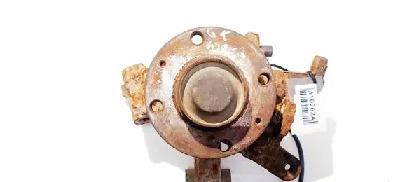 Peugeot 406 Rear wheel hub 