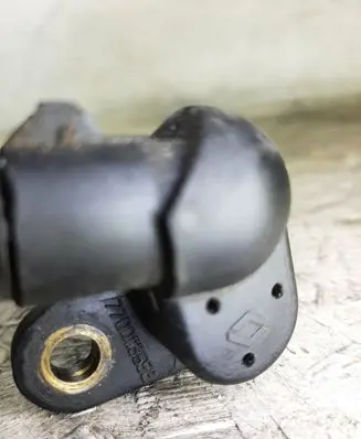 Volvo S40, V40 Crankshaft position sensor 7700113552