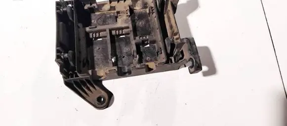 Battery box tray