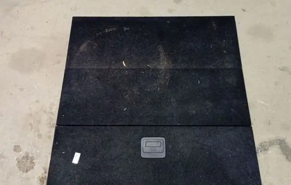 Volkswagen PASSAT B6 Trunk/boot mat liner 3C9863463J