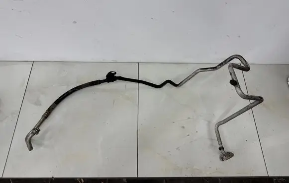 Air conditioning (A/C) pipe/hose