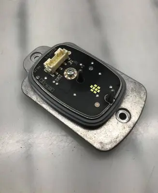Ford Kuga III LED ballast control module B123373C LV4B13E014CD