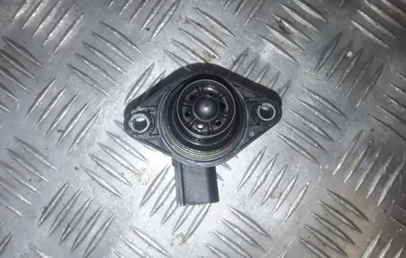 Volkswagen PASSAT B6 Turbo solenoid valve 03C145710D 70244501
