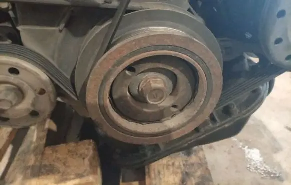 Toyota Avensis T250 Crankshaft pulley