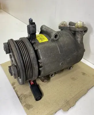 Ford Focus Air conditioning (A/C) compressor (pump) 3M5H19D629PF