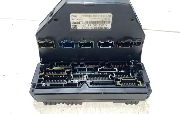 Mercedes-Benz E W212 Fuse module A2129008307