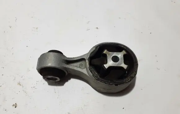 Nissan Qashqai Engine mount bracket 113504BA0A