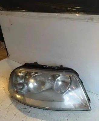 Volkswagen Sharan Headlight/headlamp 0301182201