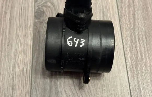 Mercedes-Benz E W211 Mass air flow meter A6460940048 0281002535 LM0031