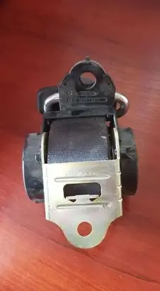 Mercedes-Benz A W168 Middle seatbelt (rear) 1688604685