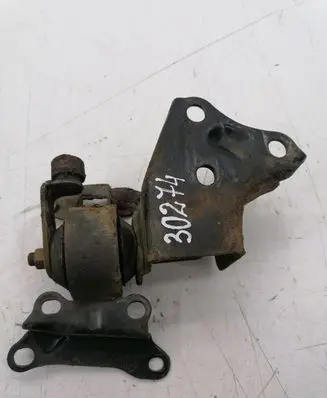 Mazda MX-3 Engine mount bracket