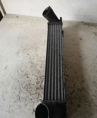 BMW 1 E81 E87 Intercooler radiator 3093796