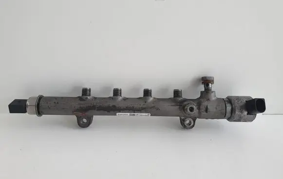 Mercedes-Benz Sprinter W906 Fuel main line pipe A6510700700 9307Z522A00