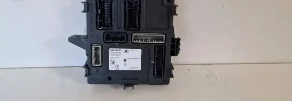 Renault Captur II Other control units/modules 284B13925R A2C13120313
