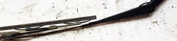 Ford Mondeo Mk III Front wiper blade arm