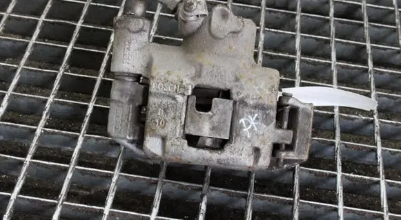 Fiat 500 Front brake caliper