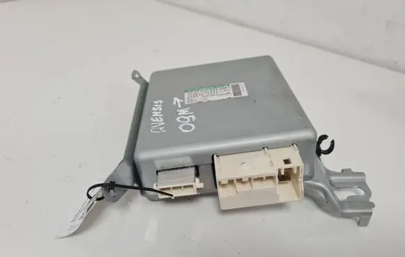 Toyota Avensis T270 Power steering control unit/module 6900001686 JL501000364 1129002522
