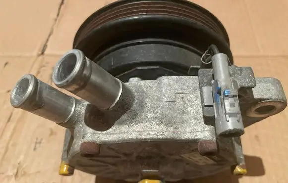 Toyota Hilux (AN10, AN20, AN30) Water pump 418000014