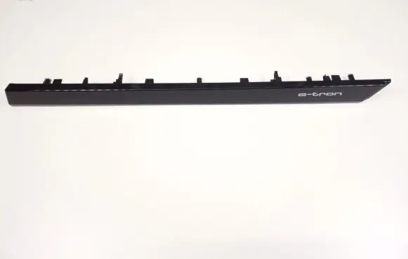 Audi e-tron Panel trim 4KR857186
