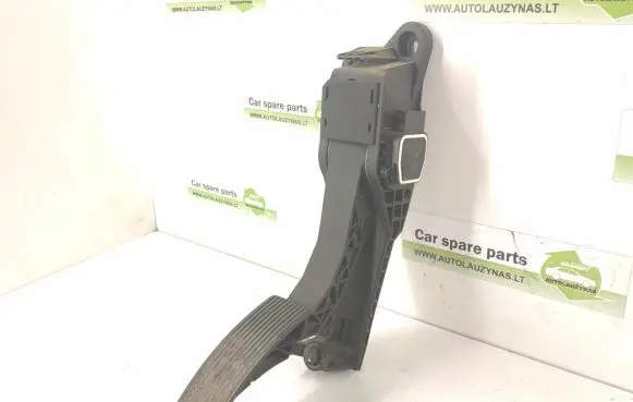 Mercedes-Benz GL X164 Accelerator throttle pedal 1643000004 A1643000004